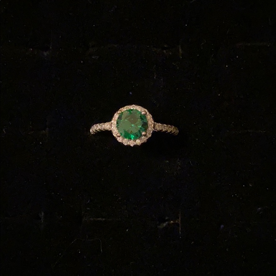 Green Round Ring